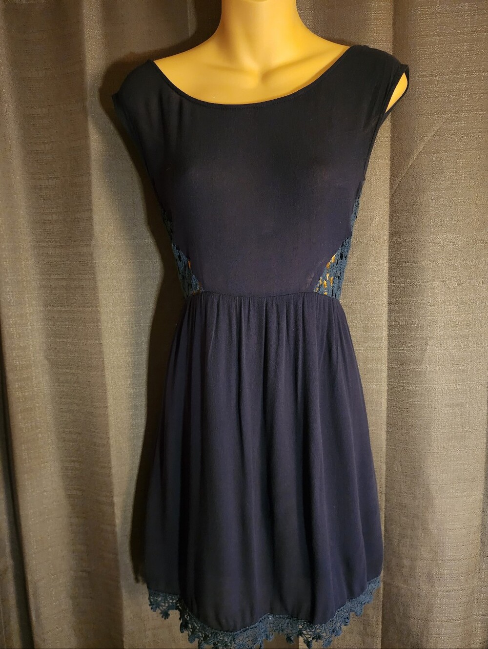 YA Los Angeles Y2K Navy Open Back Lace Mini Dress L